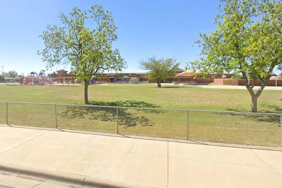 Police Investigating Dead Body Found Near A Lubbock Elementary School